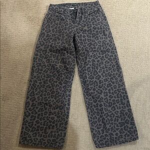 Wild Fable Gray Leopard Print Pants
